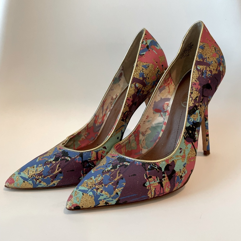 🌈 HEELS